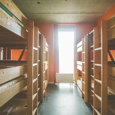 Lakeside Paradise Sport Hostel *