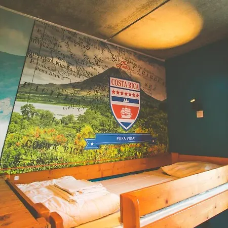 Хостел Lakeside Paradise Sport Кнокке-Хейст