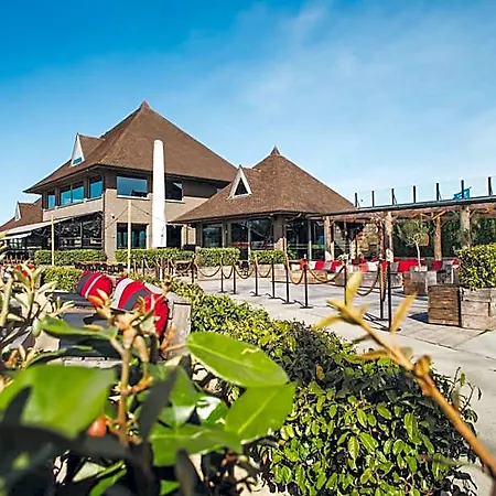 Hostal Lakeside Paradise Sport *
