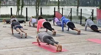 Lakeside Paradise Sport Hostel