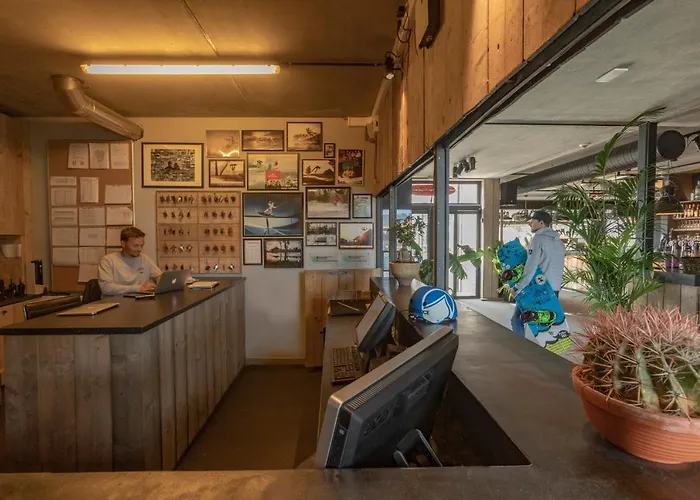 Hostel Lakeside Paradise Sport *